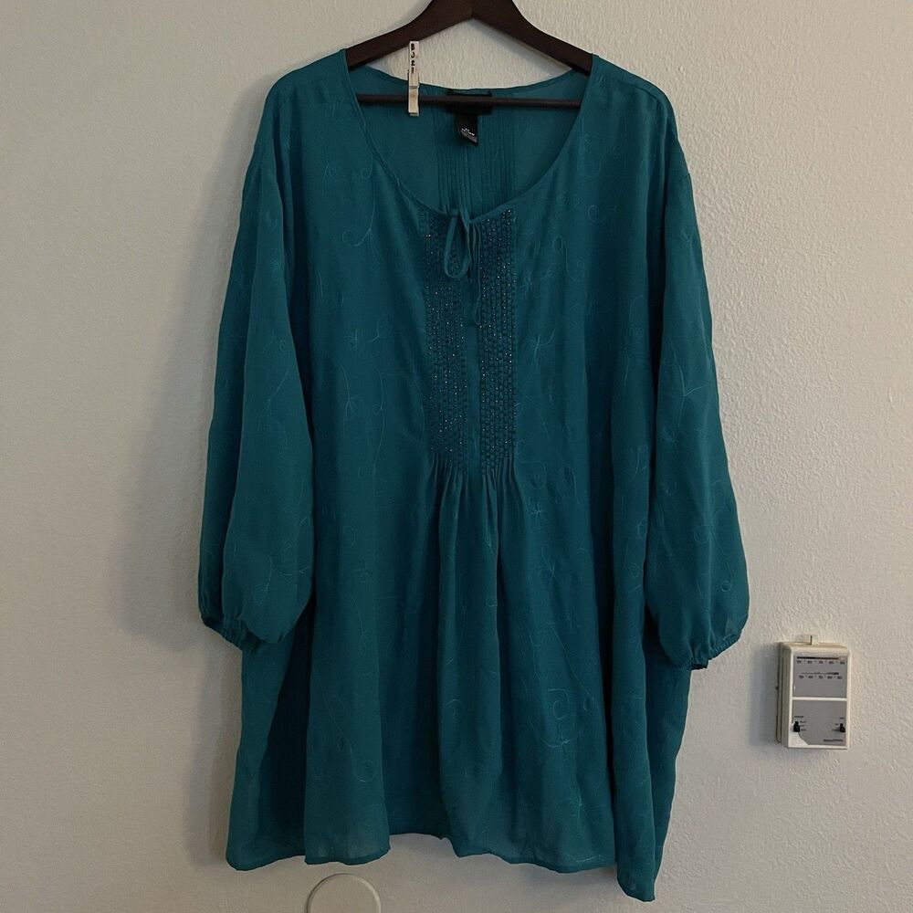 Maggie Barnes SZ 5X Woman's Split Tie V Neck Blouse Green Beaded Embroidered Top